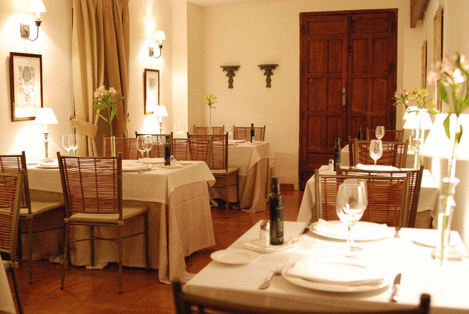 Hotel Puerta De La Luna Baeza Eksteriør bilde