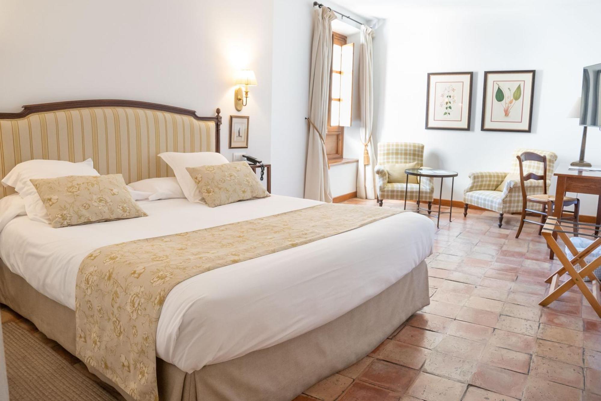 Hotel Puerta De La Luna Baeza Eksteriør bilde